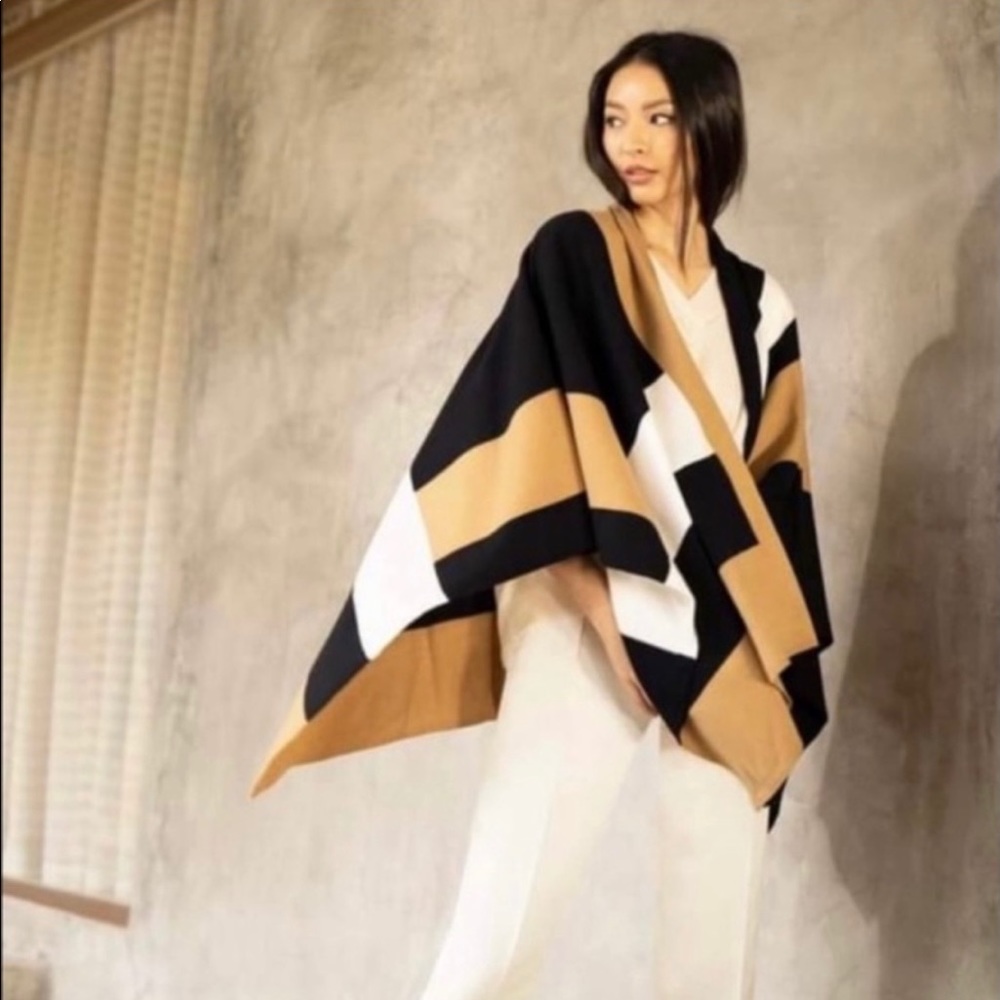 NWT Parrish LA Stevie Poncho OSFM